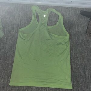 Worn once or twice. Good quality, and no stains or damage.